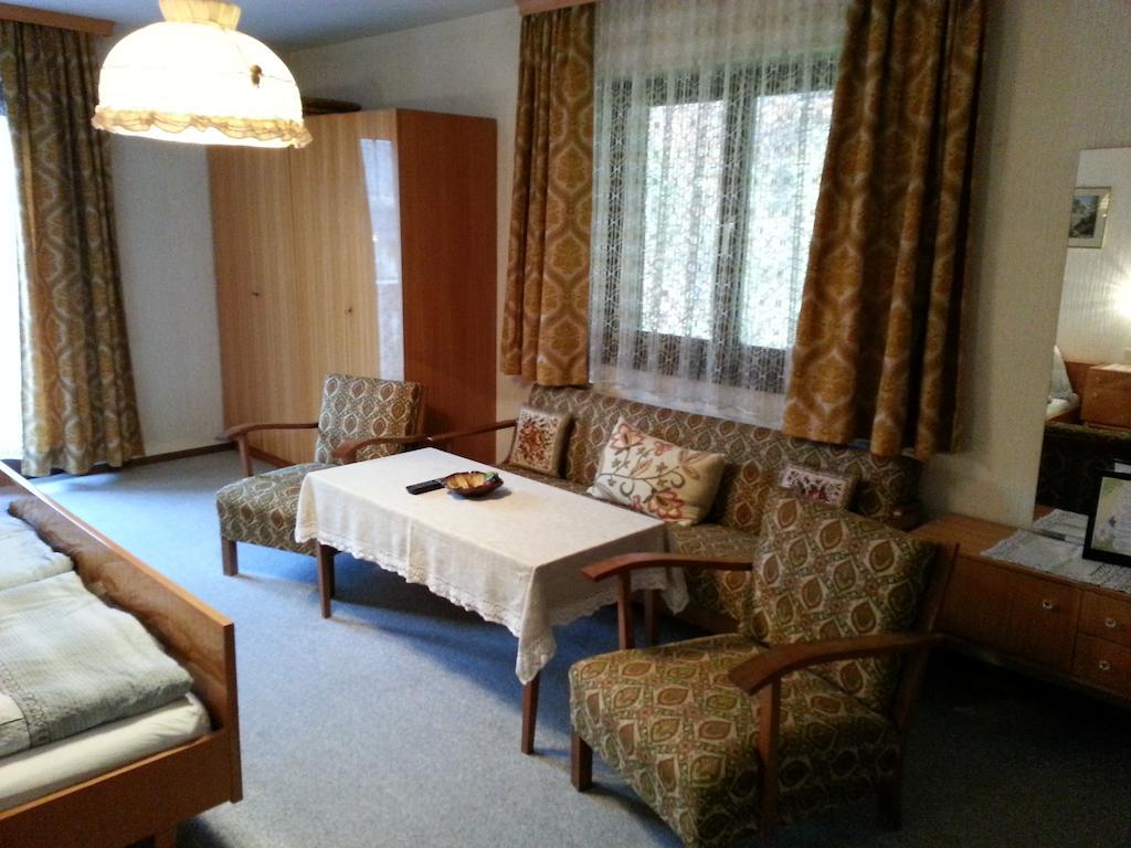 Apartamento Haus Chorinskyklause Bad Goisern Exterior foto